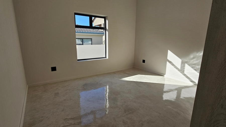 To Let 3 Bedroom Property for Rent in Myburgh Park Western Cape